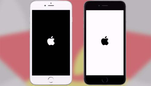 苹果手机开不了机白屏苹果手机突然黑屏开不了机-第1张图片-平心在线