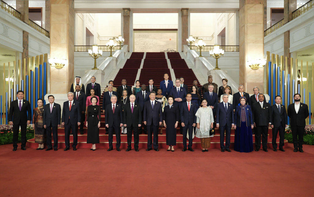 习近平和彭丽媛为出席第三届“一带一路”国际合作高峰论坛的贵宾举行欢迎宴会